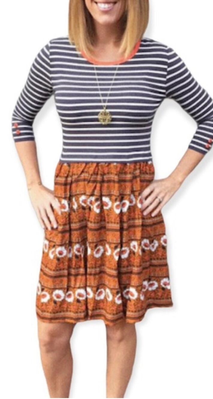Matilda Jane Winsome fit & flounce Once Upon a Time dress size small gray stripe